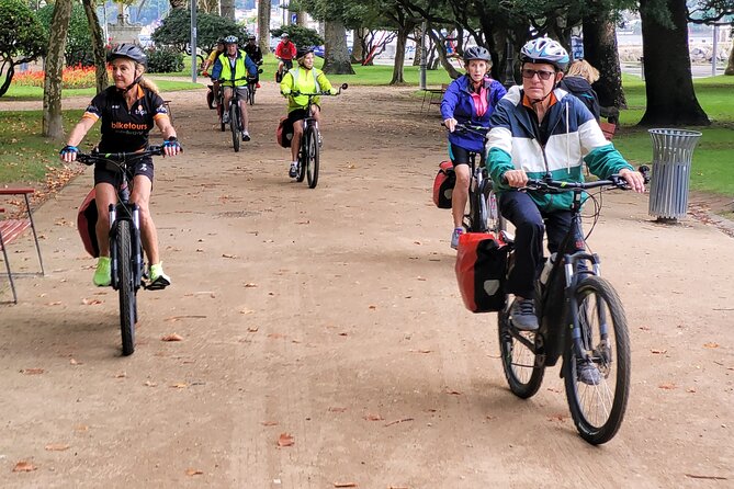 E Bike Porto Downtown and Sightseeing Bike Tour - Accessibility Considerations