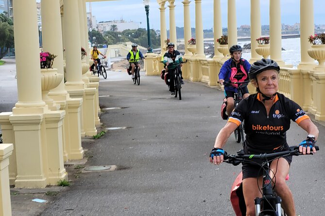 E Bike Porto Downtown and Sightseeing Bike Tour - Meeting and Pickup