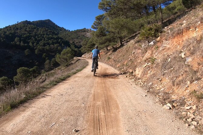 E-Bike Rental Sierra De Las Nieves (Alozaina). Free GPS Tracks and App Included. - Overview of E-bike Rental