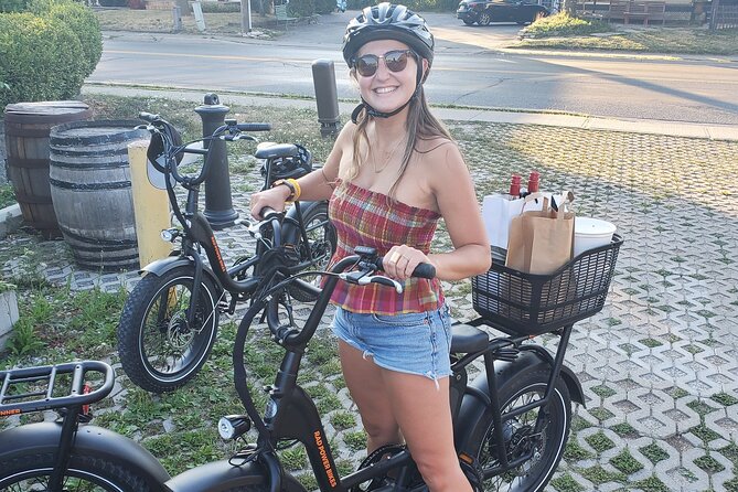 E-Bike Rental Tour and Explore in Niagara-on-the-Lake - Operating Hours