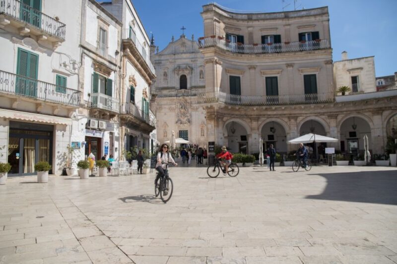 E-Bike Ring Tour Between Martina Franca and Locorotondo - Languages and Meeting Point