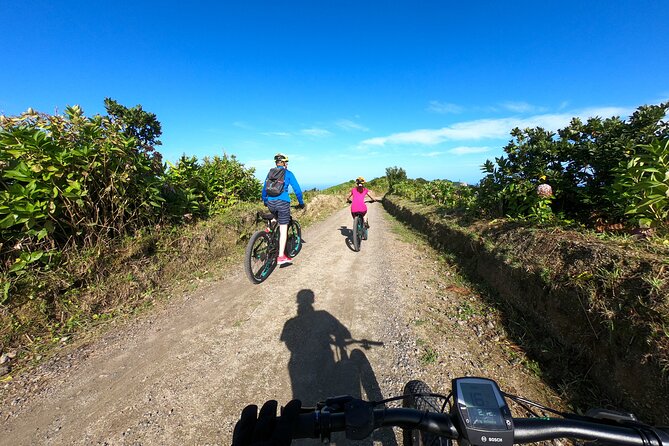 E-Bike Sete Cidades - All Mountain Bike Program - Infant Accommodations