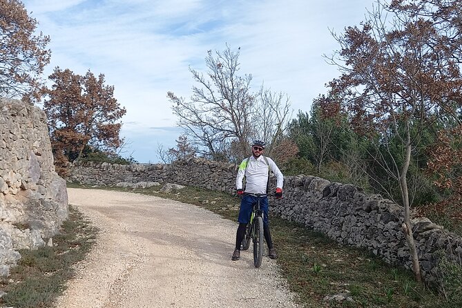 E-Bike Tour Along the Cycle Path of the Apulian Aqueduct - Exploring the Apulian Aqueduct Cycle Path