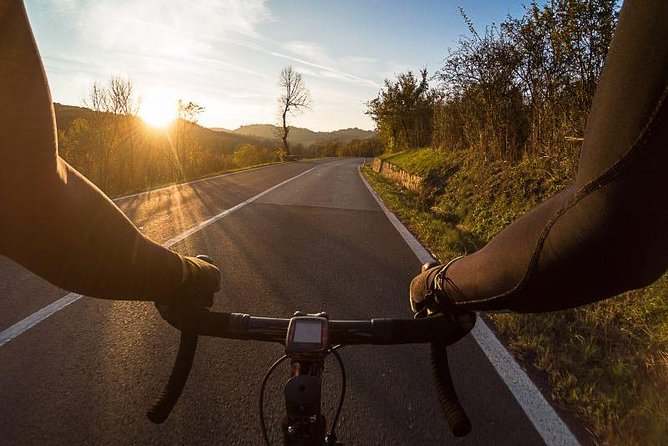 E-Bike Tour and Wine Tasting From San Gimignano - Exploring Tuscany Countryside