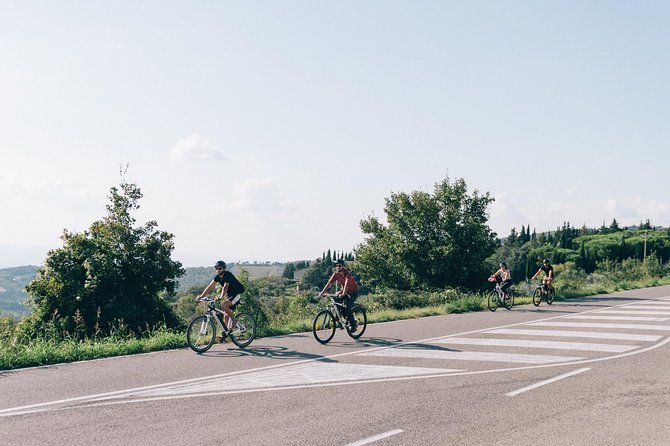 E-Bike Tour and Wine Tasting From Siena - Exploring Siena by E-Bike