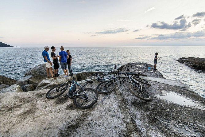 E-Bike Tour in the National Park of Cinque Terre - Navigating Cinque Terres Terrain