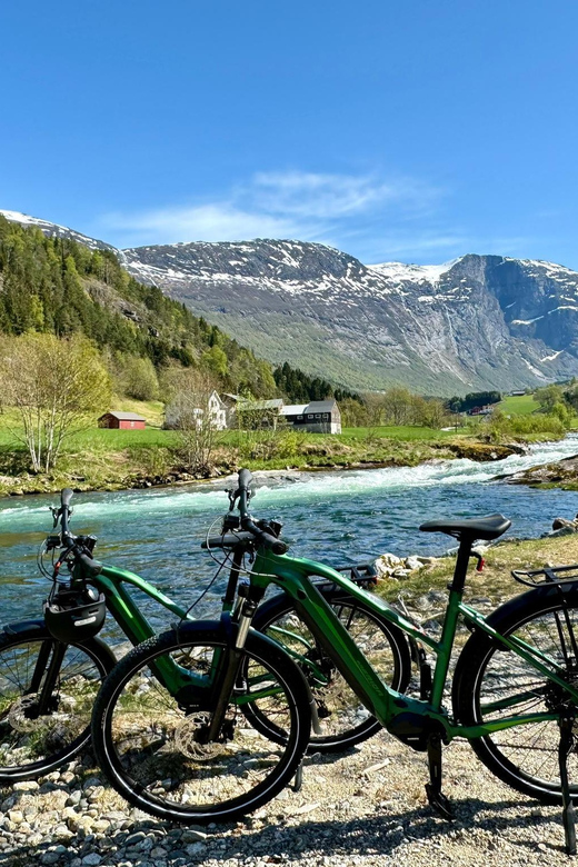 E- Bike Tour of Hellesylt Village - Customer Experience and Reviews