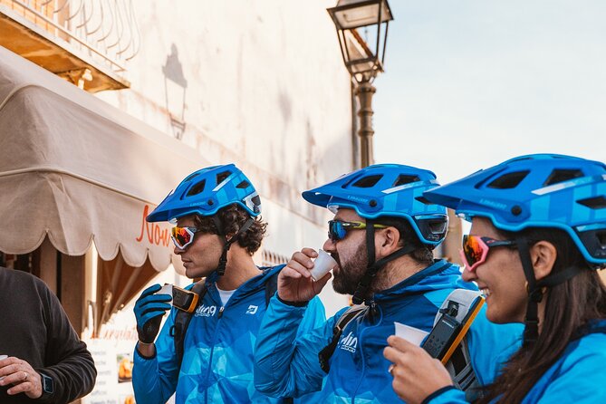 E-Bike Tour & Wine Tasting in Sorrento - Exploring Sorrento on E-Bikes