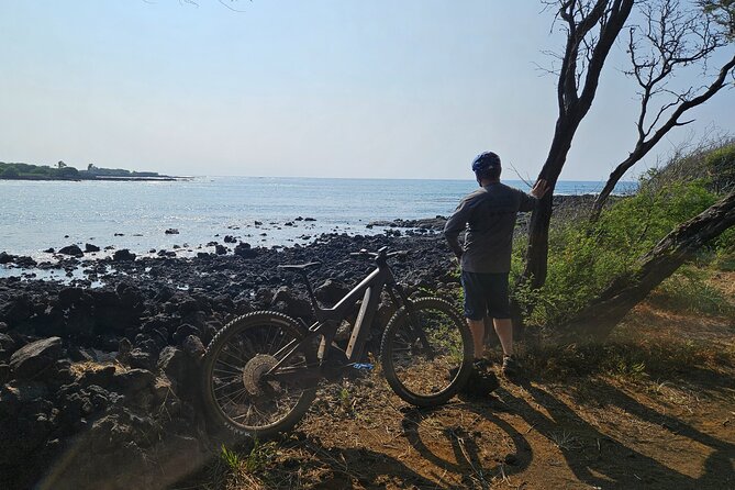 E-Mountain Bike Adventure Tour in Naalehu Hawaii - Meeting and Pickup