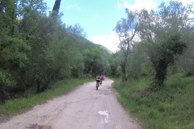 E-Mtb Tour - Analipsis Area [42km - 26mi] - Health and Safety