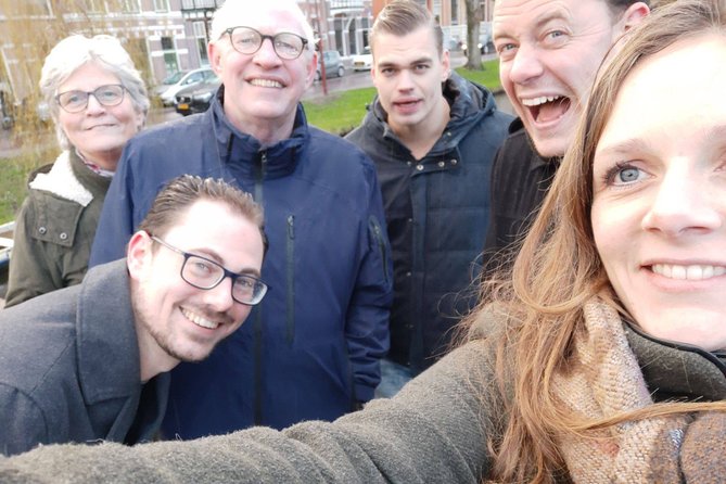 E-Scavenger Hunt Alkmaar: Explore the City at Your Own Pace - Exploring Alkmaars Culture and History
