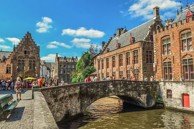 E-Scavenger Hunt Bruges: Explore the City at Your Own Pace - Exploring Bruges