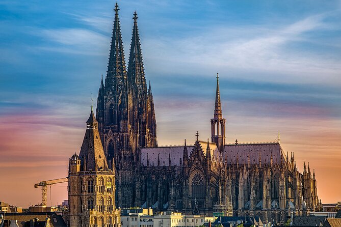 E-Scavenger Hunt Cologne: Explore the City at Your Own Pace - Meeting Point and Accessibility