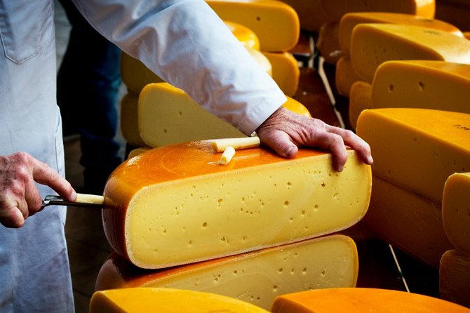 E-Scavenger Hunt Gouda: Explore the City at Your Own Pace - Self-Guided City Exploration