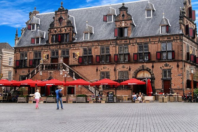 E-Scavenger Hunt Nijmegen: Explore the City at Your Own Pace - Solve Riddles and Challenges