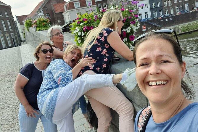 E-Scavenger Hunt Roermond: Explore the City at Your Own Pace - Flexible and Self-Guided City Exploration