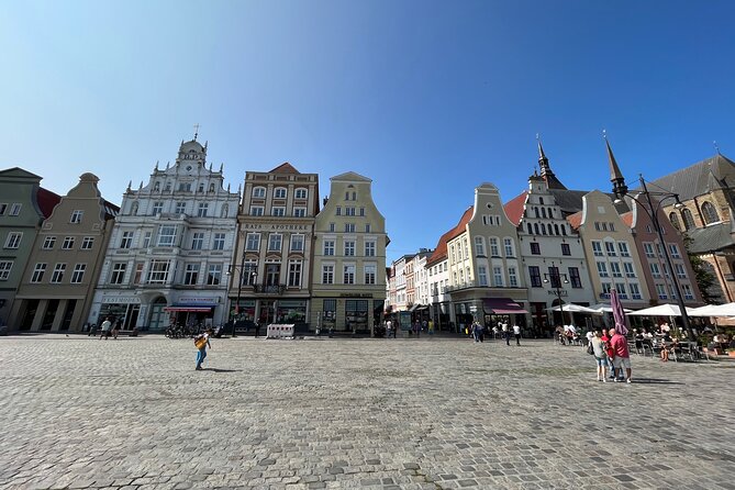 E-Scavenger Hunt Rostock: Explore the City at Your Own Pace - Utilizing Smartphone and Data