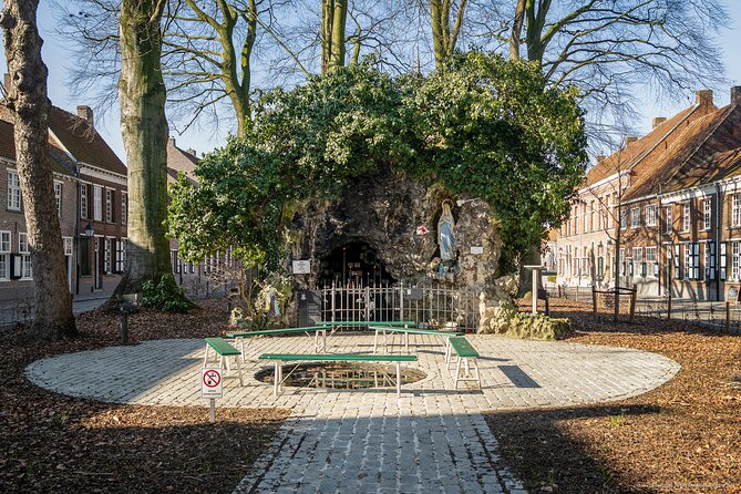 E-Scavenger Hunt Turnhout: Explore the City at Your Own Pace - Navigating the City Trail