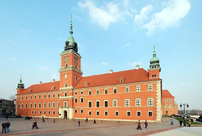 E-Scavenger Hunt Warsaw: Explore the City at Your Own Pace - What Is an E-Scavenger Hunt?
