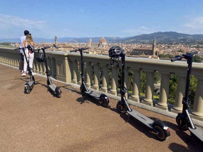 E-Scooter: Panoramic Tour of Florence - Duration and Group Size
