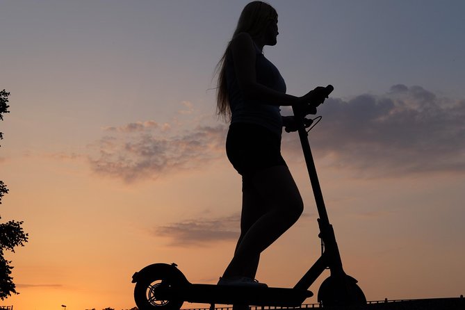 E-Scooter Rental in Krakow for 4 Hours - Included Accessories and Amenities