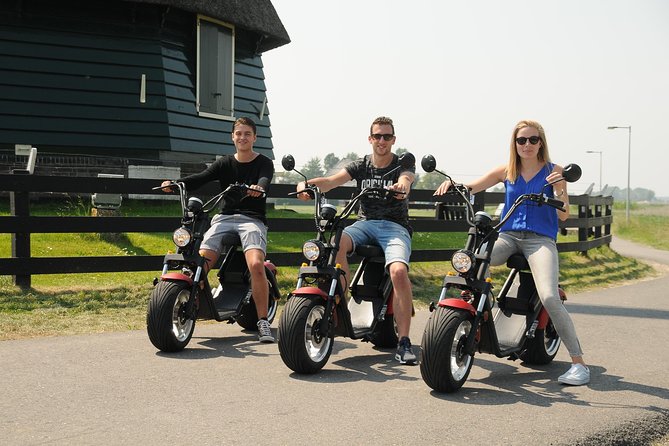 E-Scooter Rental Volendam - Countryside of Amsterdam - Requirements and Accessibility