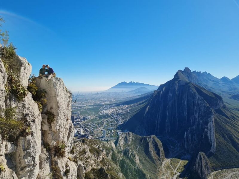 Eagle's Nest: Hiking, Rappel and Breathtaking Photos - Key Points