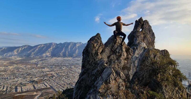 Eagle's Nest: Hiking, Rappel and Breathtaking Photos - Experience Highlights