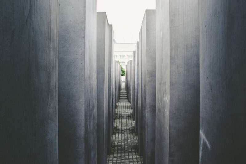 Early Morning 1.5-Hour Private Tour of Berlin - Key Points