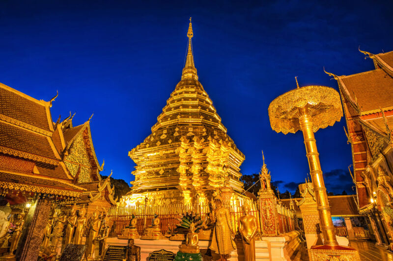 Early Morning at Doi Suthep With Monk Chanting and Alms Offering - Observing Food Offering Ritual