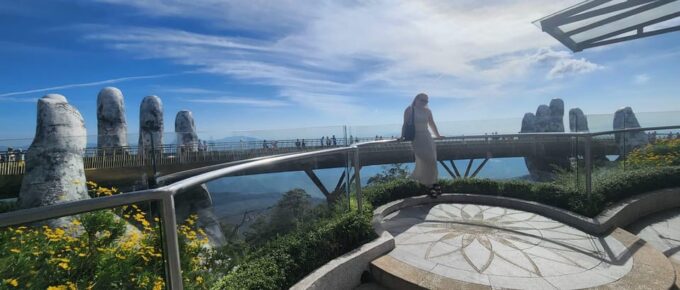 Early Morning Tour to Golden Bridge BaNa Hill to Avoid Crowd - Dining and Lunch