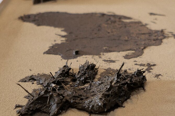 EARTH & ART: Create Your Own Clay Masterpiece - Exploring the Artistry of Clay-Making