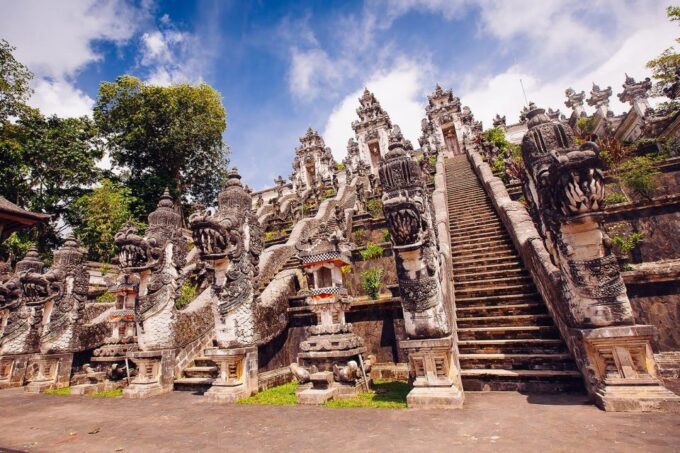 East Bali: Lempuyang Temple, Tirta Gangga, and Taman Ujung - Exploring Lempuyang Temple