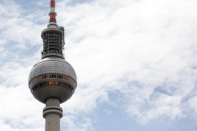 East Berlin and the Berlin Wall 2-Hour Walking Tour - The Fall of the Wall