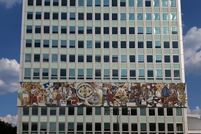 East Berlin and the Wall: Walking Tour - Tour Inclusions and Meeting Point