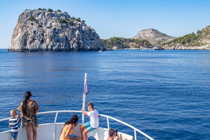 East Coast Bay to Bay Full-Day Boat Trip With Transfers - Booking and Cancellation Policy