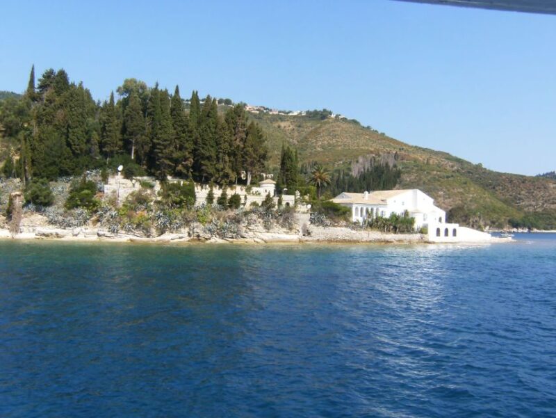East Coast Cruise - Sightseeing and BBQ Lunch - Itinerary Highlights