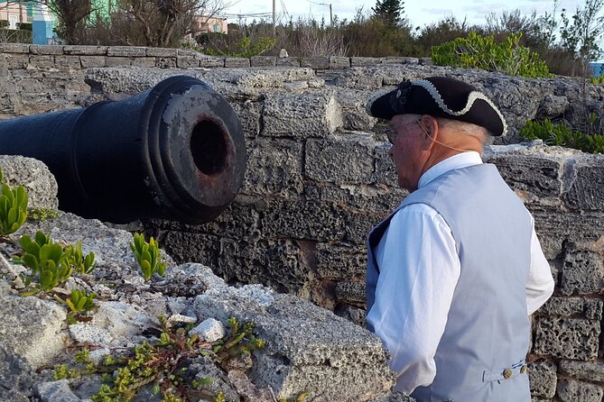 East End Excursion: Private Guided Family Tour in Bermuda - Guide Experience
