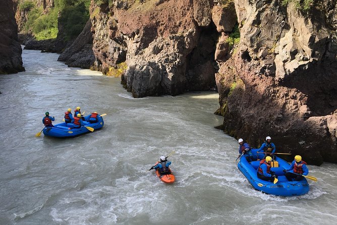 East Glacial River Rafting Tour From Varmahliði - Navigating the East Glacial Canyon