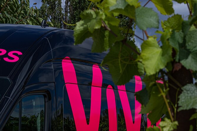 East Kelowna Full Day Guided Wine Tour With 5 Wineries - Inclusions and Pickup Details