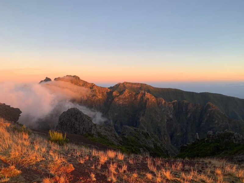 East Tour: Classic Jeep Tour to East Madeira - Santana - Guided Experience
