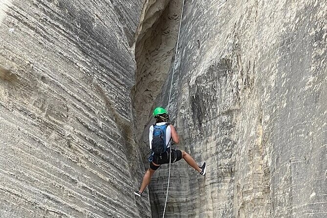 East Zion Elk Heart Cliffs Via Ferrata and Rappelling (3Hr) - Unique Natural Formations
