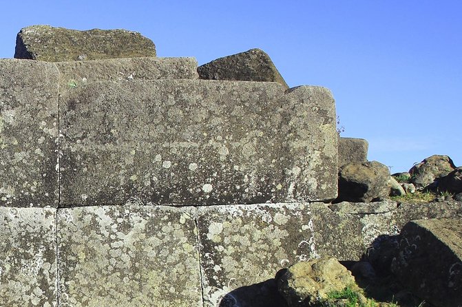 Easter Island Moai Archaeology Tour: Ahu Akivi, Ahu Tahai and Puna Pauâ Quarry. - Moai Cultural Significance