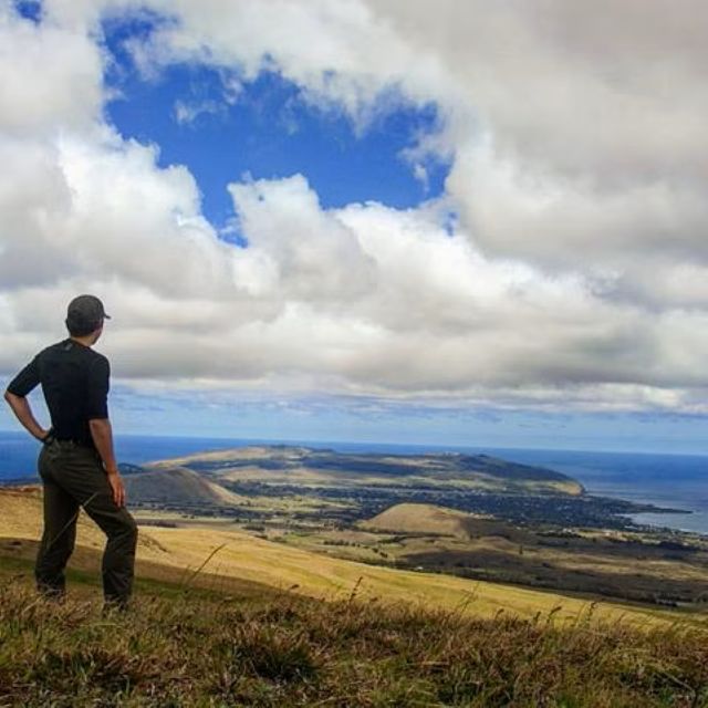 Easter Island: Terevaka Summit Hike Private Half-Day Trip - Itinerary and Highlights