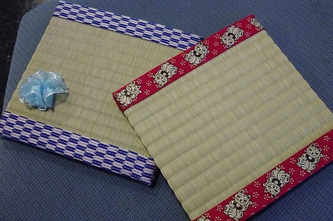 Easy for Everyone! Now You Can Play Handmade Mini Shamisen and Show off to Everyone! Musical Instruments, Sweets and Live Music - Handmaking Mini Shamisen