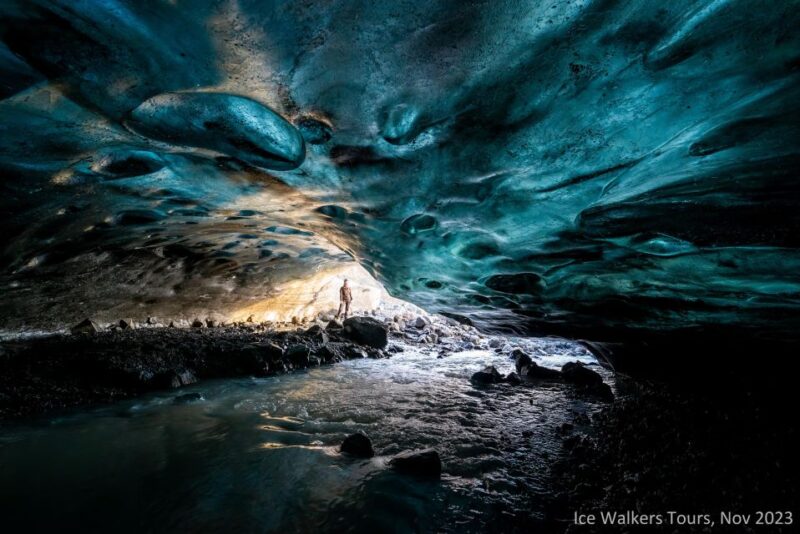 Easy Hike to a Natural Ice Cave From Jökulsárlón - Meeting Point
