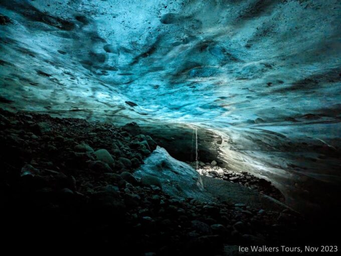 Easy Hike to a Natural Ice Cave From Jökulsárlón - Accessibility