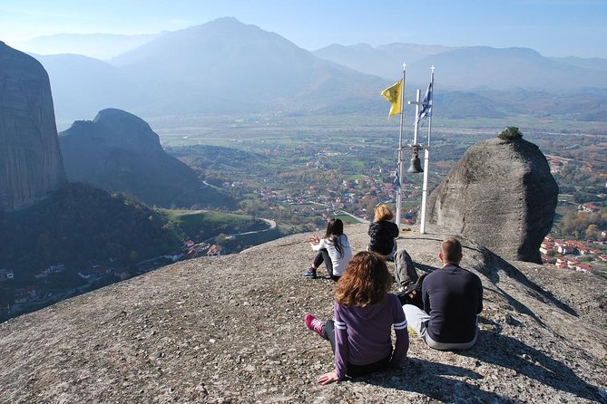 Easy Hiking Adventure at Meteora - Discovering Ancient Monasteries