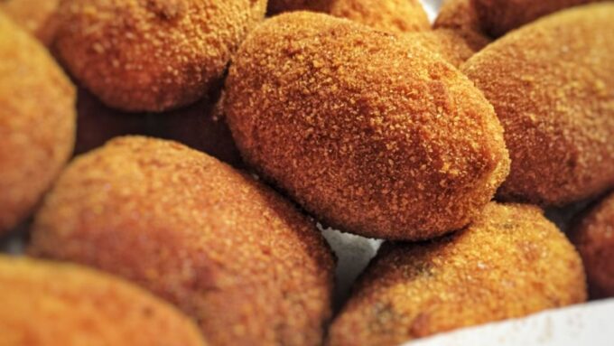 Eat as the Romans Do: Trastevere Street Food Experience - Frequently Asked Questions