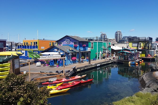 Eat Like a Canadian Food & Sightseeing Tour - Historic Charm